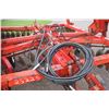 Image 13 : MF 820 18' hydraulic folding disc, rock flex