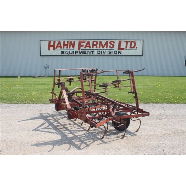 Kongskilde 13' folding S-tine cultivator, 3pth