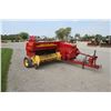 Image 4 : New Holland 316 sm sq baler, #70 thrower, hydraulic driven, hydraulic turn, electric controls, hydra