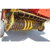 Image 11 : New Holland 650 round  baler, auto wrap, floatation tires, monitor, well maintained, one owner