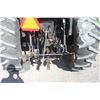 Image 10 : White 2-105 2wd tractor, cab, 18.4x38, over/under/direct, 2 remotes, 4878 hours