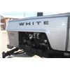 Image 11 : White 2-105 2wd tractor, cab, 18.4x38, over/under/direct, 2 remotes, 4878 hours