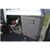 Image 19 : White 2-105 2wd tractor, cab, 18.4x38, over/under/direct, 2 remotes, 4878 hours