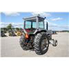 Image 6 : White 2-105 2wd tractor, cab, 18.4x38, over/under/direct, 2 remotes, 4878 hours