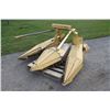 Image 2 : New Holland 824 2 row corn head