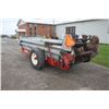 Image 8 : New Idea 3726 single axle manure spreader, hydraulic end gate, top beater