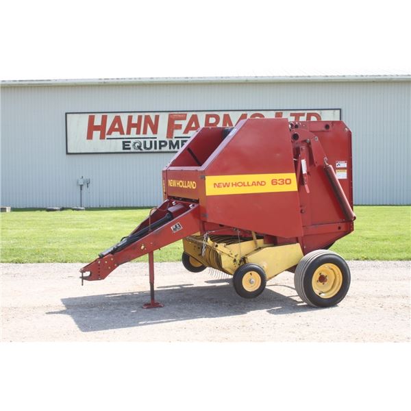 New Holland 630, 4x4 round baler, electric tie, control box