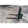 Image 2 : HLA 48" industrial quick attach HD pallet forks, fits JD telehandler