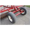 Image 6 : Unknown 16' hydraulic transport sprocket packer