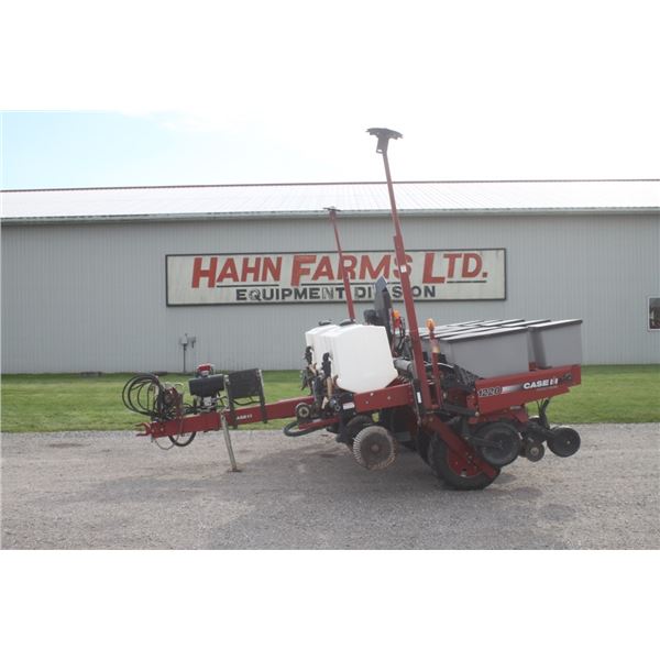 Case/Int 1220 Early Riser 6 row planter, liquid fert, Yetter coulters, rock guards, heavy duty opene