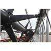 Image 14 : Case/Int 1020 22 1/2' grain head, tracker sensing, AWS air reel, less blower