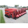 Image 4 : Case/Int 2208 8 row corn head, knife rolls, hydraulic deck plates, classic hookup