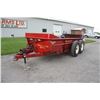 Image 2 : New Holland 185 tandem axle manure spreader, endgate, top beater poly floor