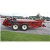 Image 5 : New Holland 185 tandem axle manure spreader, endgate, top beater poly floor
