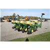 Image 5 : JD 7200 MaxEmerge2, 4 row, 30" corn planter, NoTill coulters, monitor, dry fertilizer, insecticide,