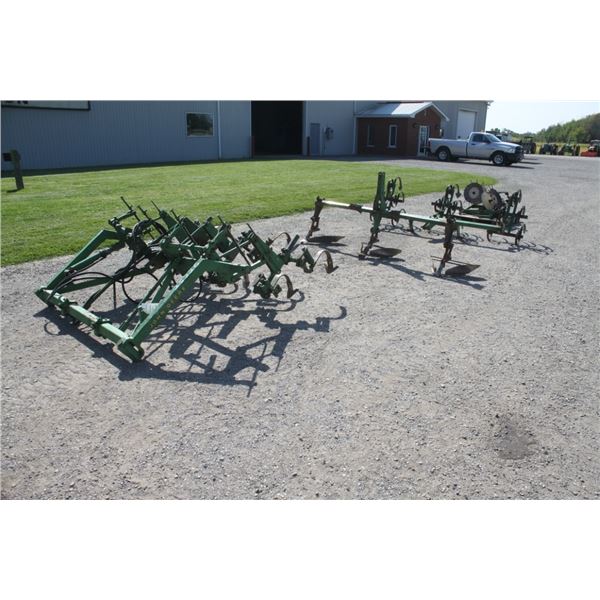 JD A-20, 2 row mounted cultivator to fit 50-55 series JD, off local estate, will fit LOT # 461