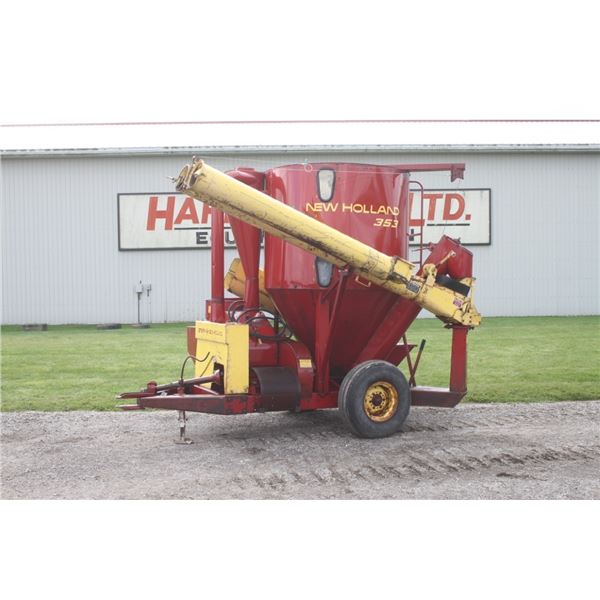 New Holland 353 mix mill, intake and discharge augers, hydraulic drive, off local estate