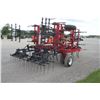 Image 6 : 2015 Kongskilde 2800 Vibratill 19' cultivator, spike harrow, very nice, off local estate