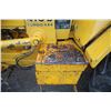 Image 19 : JD 410B 4wd backhoe, cab, extendahoe, 19.5x24, 5352 hours