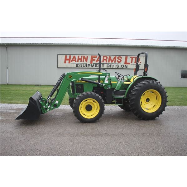 JD 5420 4wd tractor, rops, New Alo X3 loader, QT 7' bucket, 16.9x30, 1760 hours