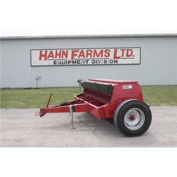 Case/Int 5100 18 run double disc, soybean special seed drill, grass seed, press wheels
