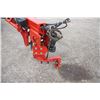 Image 13 : New Holland H7230 discbine, rubber rolls, drawbar swivel hitch