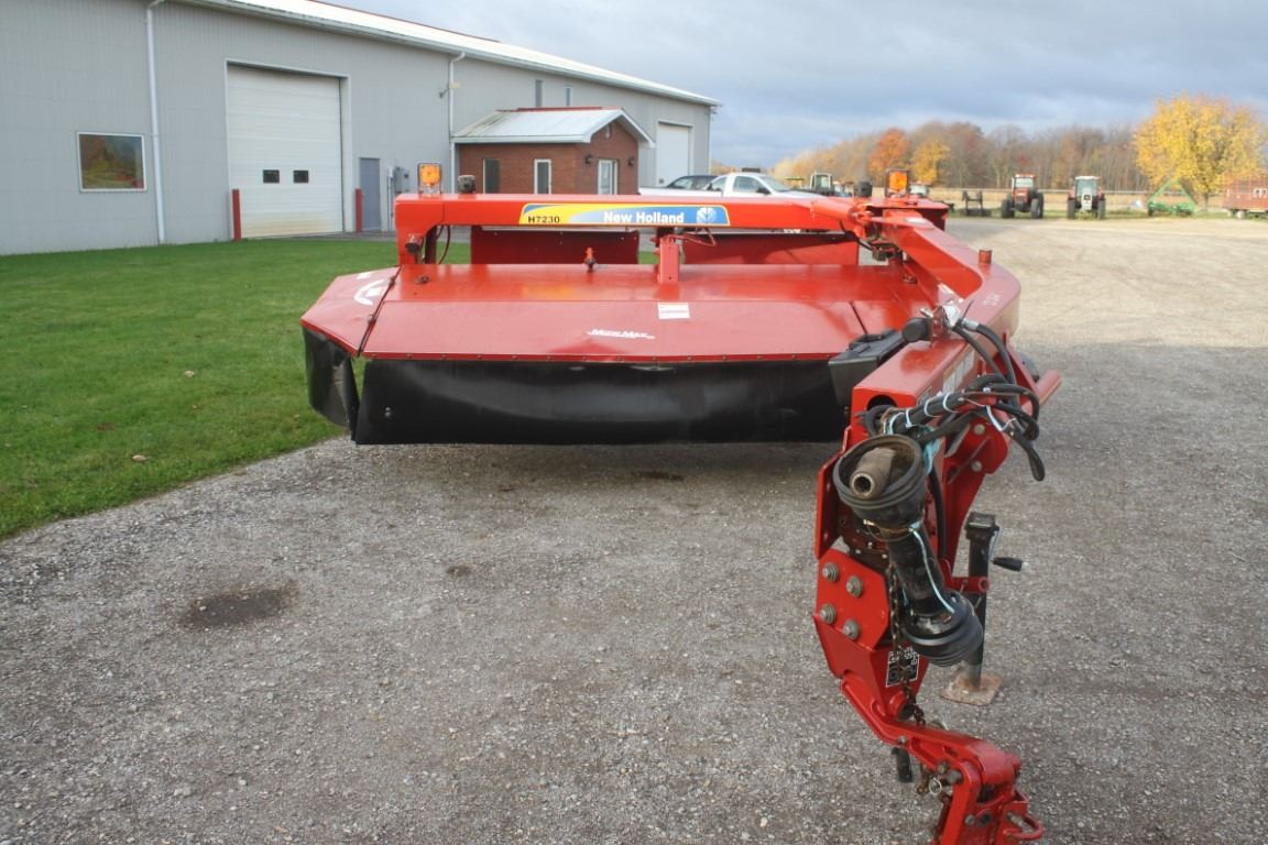 New Holland H7230 discbine, rubber rolls, drawbar swivel hitch