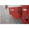 Image 9 : New Holland H7230 discbine, rubber rolls, drawbar swivel hitch