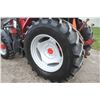 Image 8 : McCormick CX100 4wd tractor, rops, shuttle, loader,