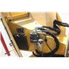 Image 11 : Vermeer BC600 wood chipper, trailer mounted, 230 hours, one owner