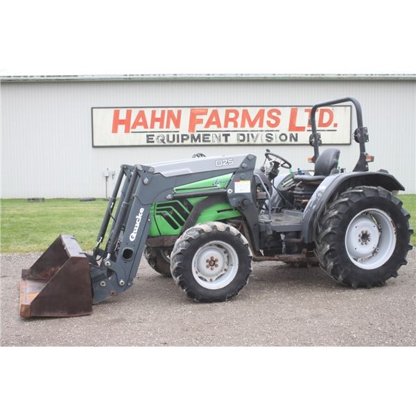 Deutz AgroPlus 67 4wd tractor, rops, 3 remotes, 420/65R28, Q25 loader