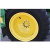 Image 12 : JD 9770 STS bullet rotor combine, Contour-Master, fine cut chopper, 3-speed hydro