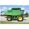 Image 5 : JD 9770 STS bullet rotor combine, Contour-Master, fine cut chopper, 3-speed hydro