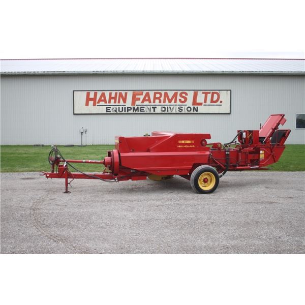 New Holland 311 hayliner small square baler, hydraulic turn, thrower, one owner, low use