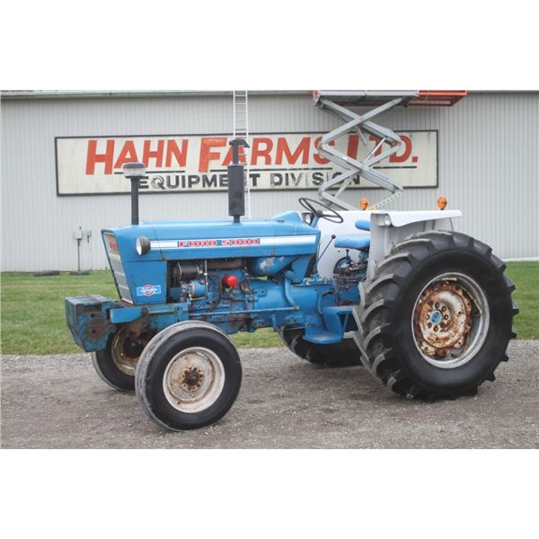Ford 5000 2wd tractor, 2 remotes, new 18.4R30, recent rebuilt engine, one owner, local estate