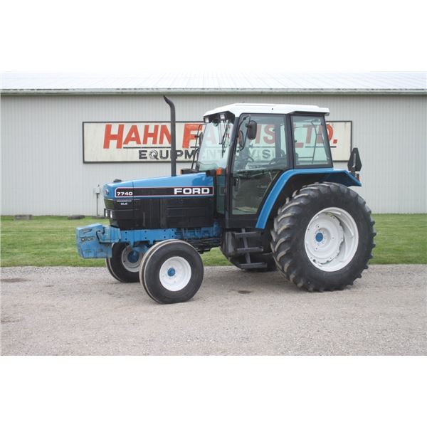 Ford 7740 SLE 2wd tractor, cab, air, 2 remotes, powershift, 18.4x34, 6 front weights, 5162 hoursone