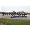 Image 5 : Kinze 3600 12/23 Planter, ground drive, KPM III monitor, corn & bean meters, new Keaton seed firmers