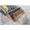 Image 16 : JD 323D track skidsteer, cab, air, 2-speed, hyd coupler, high flow, 1650 hours