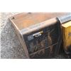 Image 17 : JD 323D track skidsteer, cab, air, 2-speed, hyd coupler, high flow, 1650 hours