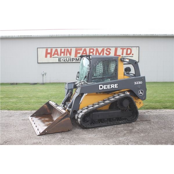 JD 323D track skidsteer, cab, air, 2-speed, hyd coupler, high flow, 1650 hours