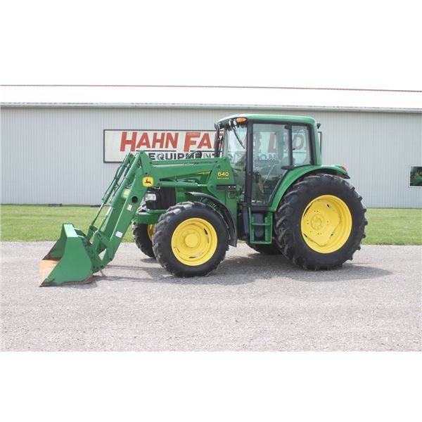 JD 6420 4wd tractor, cab, air, 640SL loader, 7' bucket, power quad, 2 remotes, 18.4R38, 5783 hours,