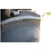 Image 23 : Case/Int 4230 XL 2wd tractor, cab, air, Buhler 595 loader, 7' QT bucket, 16x8, 2 remotes, 16.9-34, 4