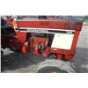 Image 14 : IH 784 2wd tractor, 8 speed, 16.9x34, 1 remote, 2980 hours, from local school board, one owner
