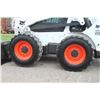 Image 9 : 2018 Bobcat S650 skidsteer, cab, 2 speed, Hi flo, ACS controls, hyd QT, radio, air seat, 341 hours