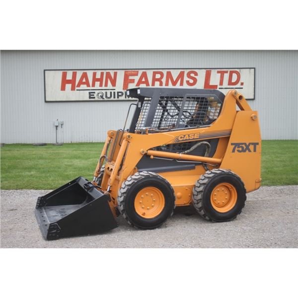 Case 75XT skidsteer, rops, 12x16.5, 72" bucket, hand controls, aux hydraulics, 3546 hours, well main