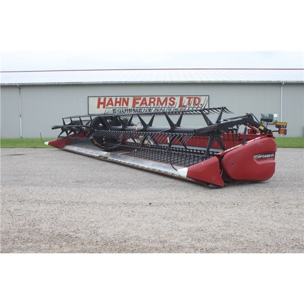 Case/Int 3162 40' flex draper, centre drive knife, 2 section flip over reel, single point hookup, 20