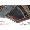 Image 23 : Case/Int 3162 40' flex draper, centre drive knife, 2 section flip over reel, single point hookup, 20