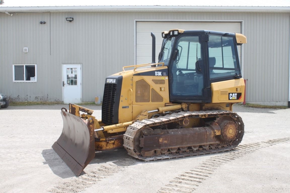Caterpillar D3K XL 6 way dozer, cab, air, long track, good ...
