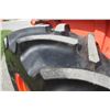 Image 10 : Kubota M6030 4wd tractor, rops, M620 SL loader, 1 remote, 8x8 shuttle, 16.9R28, 6660 hours
