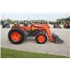 Image 5 : Kubota M6030 4wd tractor, rops, M620 SL loader, 1 remote, 8x8 shuttle, 16.9R28, 6660 hours
